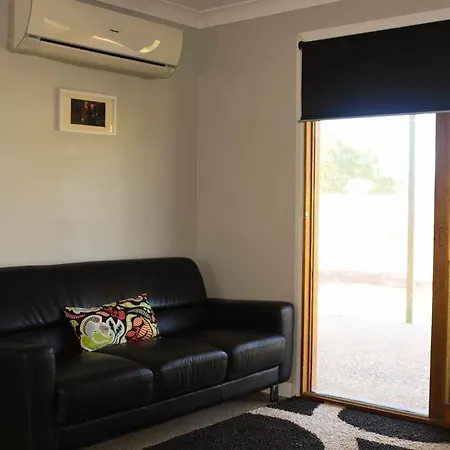 Swan Valley Sisters Henley Brook Exterior photo